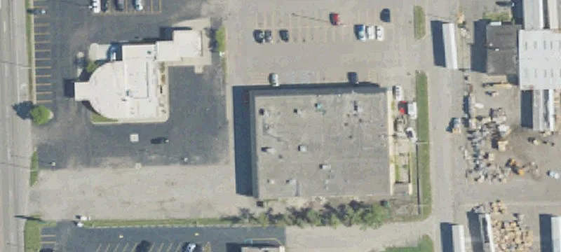 Retail Plaza with Full Building