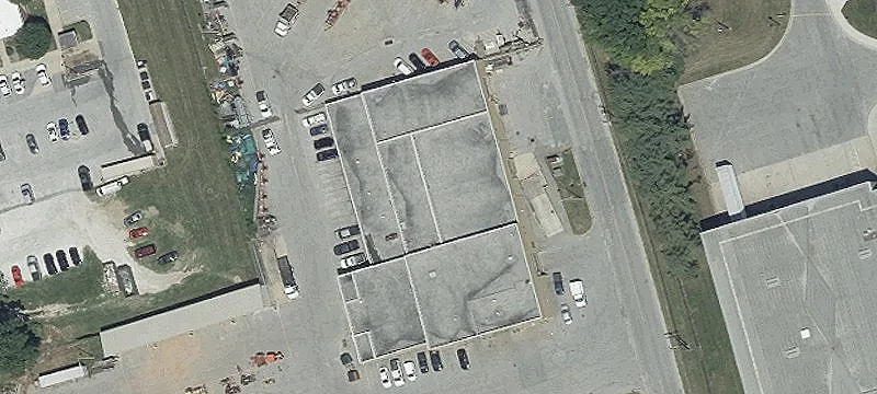 Flex/Retail Space at Signalized Intersection