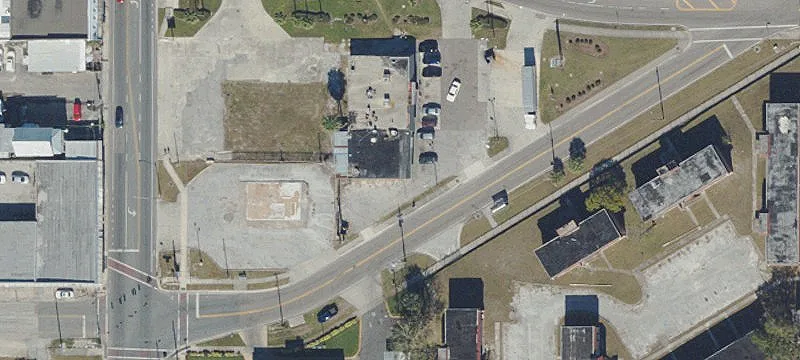Corner Retail Convenience Store Lease