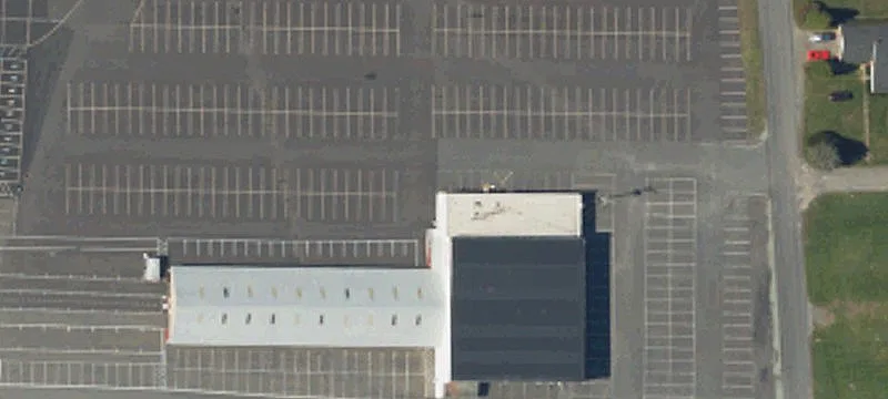 Distribution Warehouse with Office Component