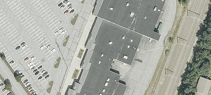Retail Space in Shopping Center