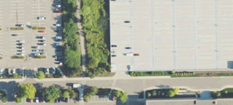 Mixed-Use Office Building with Dining