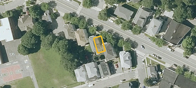 First-Floor Apartment with Parking