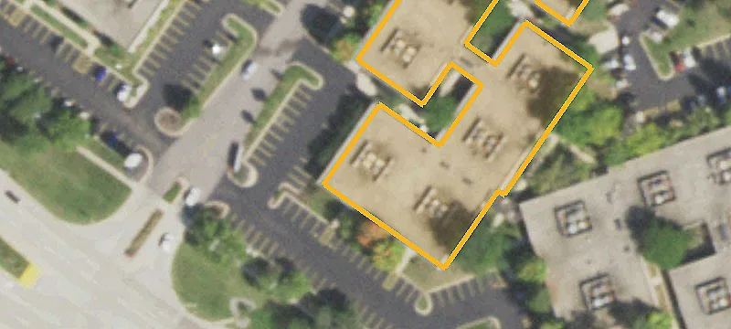 Single-Story Office Park with Courtyards