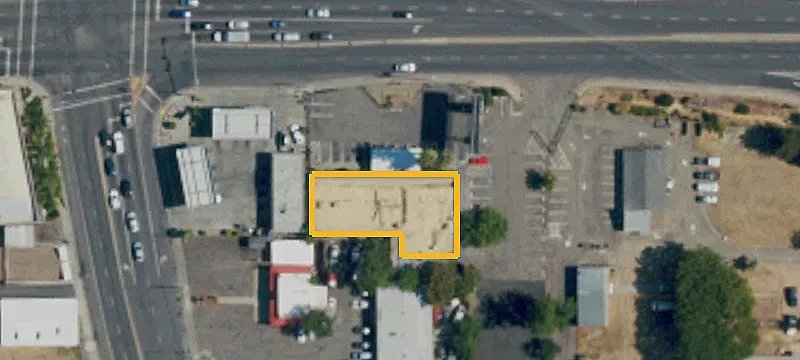 Multi-Tenant Retail Building