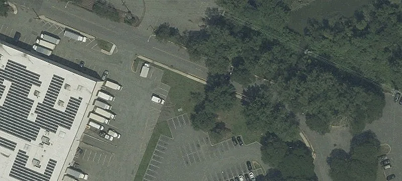 Industrial Warehouse Off Turnpike