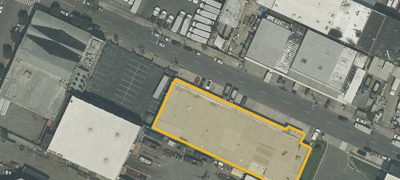 Industrial Flex Space with 16' Ceilings