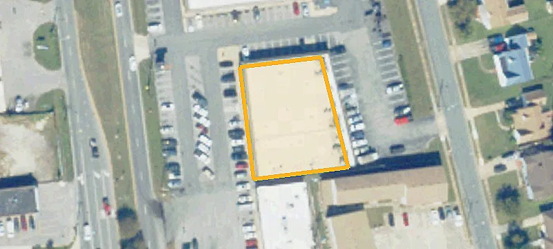 Endcap Retail and Restaurant Space