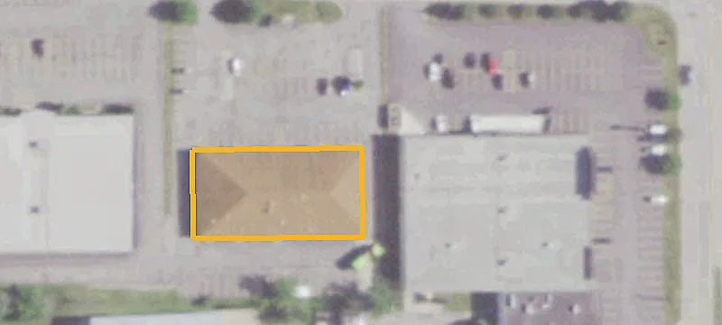 Multi-Tenant Retail Building