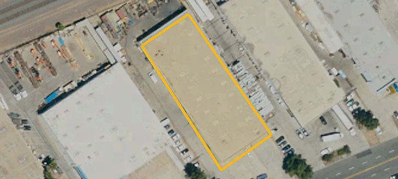 Freestanding Flex Building with Yard