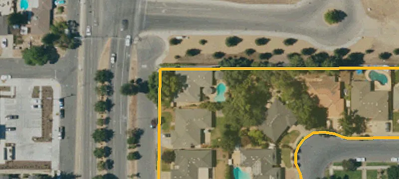 Commercial Land with Street Pads