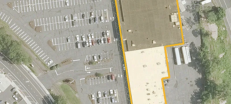 Retail Pad Site in Shopping Center