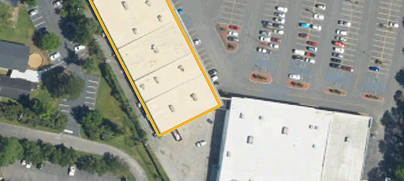 Retail Space for Lease with Parking