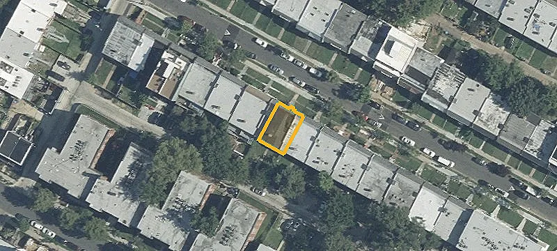 4-Unit Multifamily with Off-Street Parking