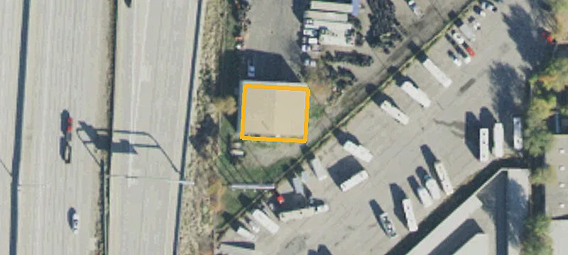 Automotive Repair Warehouse with Yard