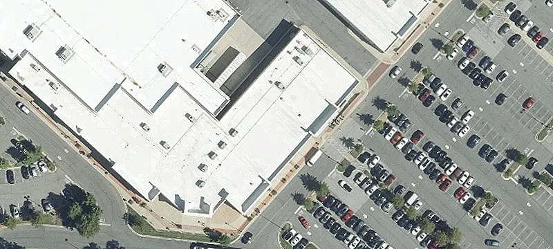 Retail Space in Grocery-Anchored Center