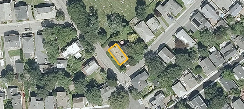 Historic Duplex with Secret Garden