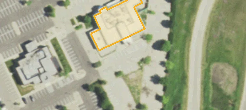 Retail Property with High Exposure