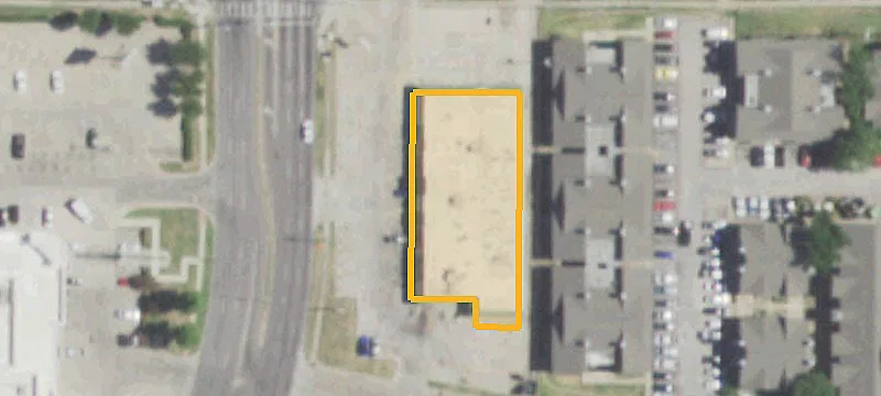 Retail Storefront at Signalized Intersection