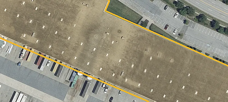 Warehouse with 11 Loading Docks