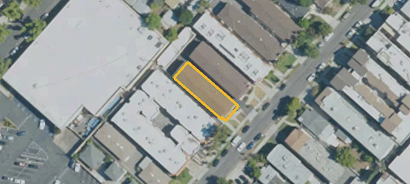Townhome-Style Multifamily with Laundry