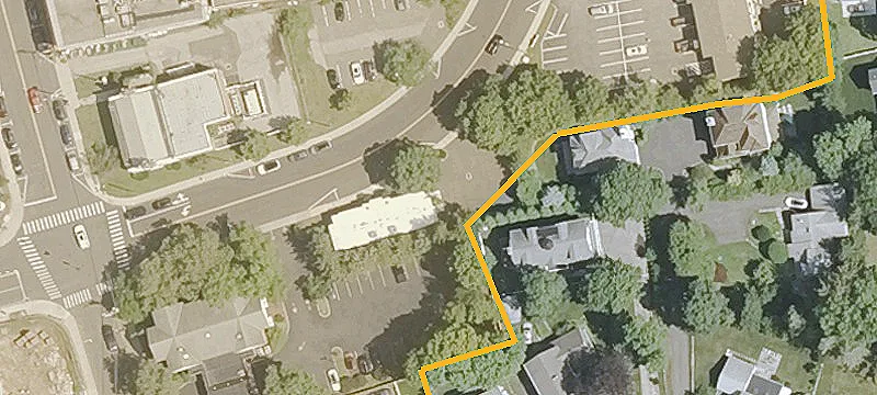 Office Building with Private Parking