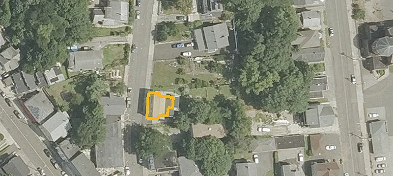 Renovated 3BR First-Floor Apartment