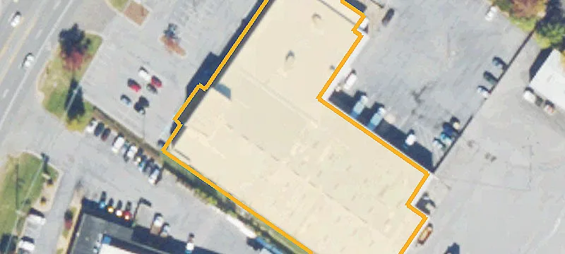 Warehouse with Multi-Dock Loading