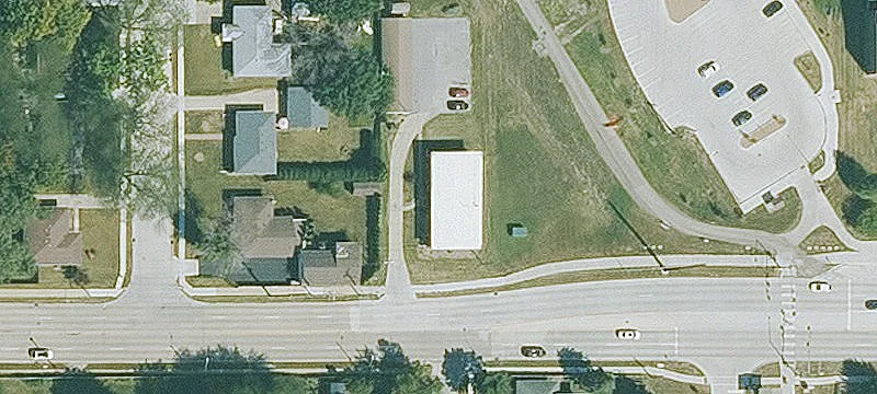Full-Service Restaurant Building