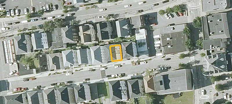 1-Bedroom Apartment with Den