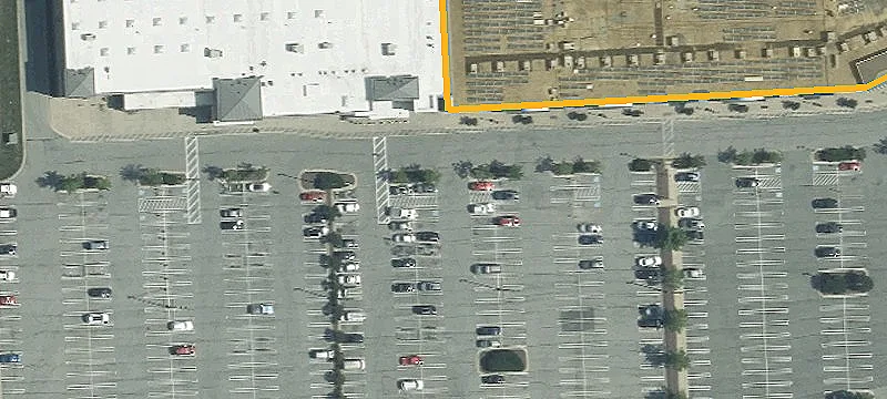 Retail Space in Anchored Center