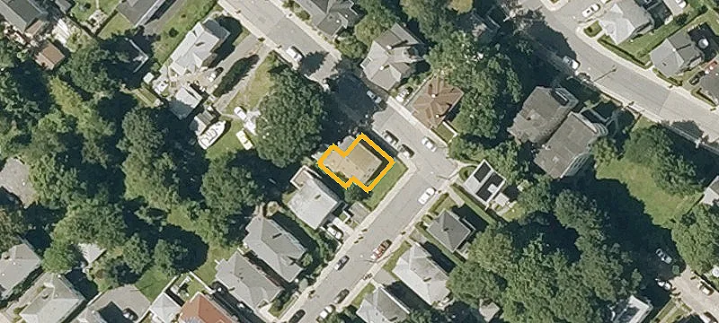 Updated 3-Bedroom Apartment with Porch