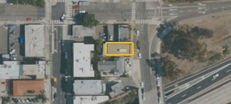 Single-Tenant Office Building