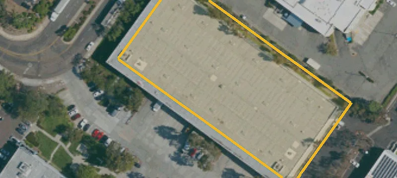 Sublease Warehouse with Dock Doors