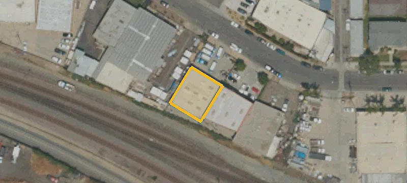 Freestanding Warehouse with Yard