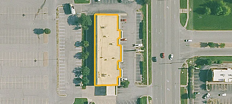 Retail Shopping Center with Strong Visibility
