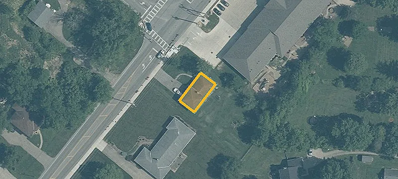 Retail Development Site at Signalized Intersection