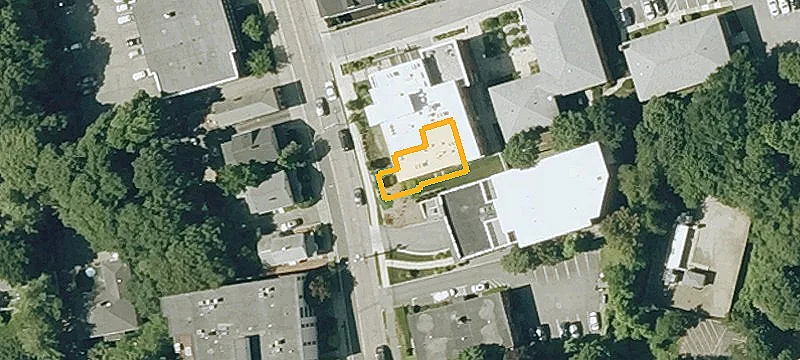 Luxury 2-Bedroom Apartment with Garage