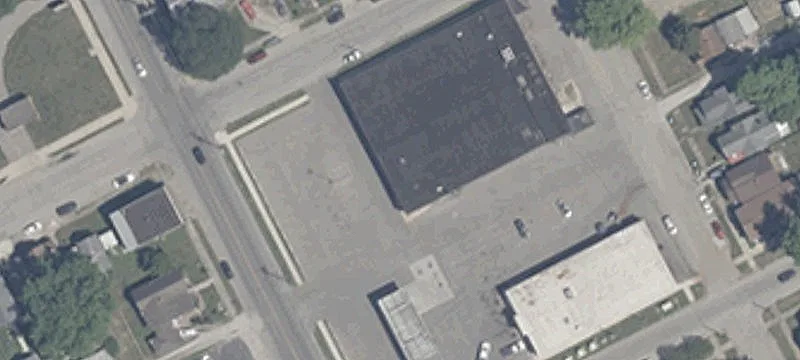 Freestanding Grocery Store Building
