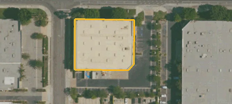 Single-Tenant Warehouse with Loading