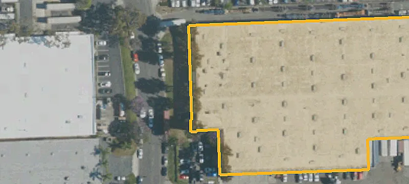 Free-Standing Warehouse with Loading