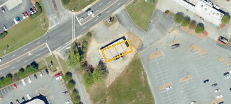 Retail Space at Signalized Intersection