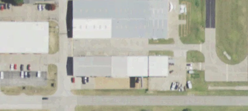 Office Plus Warehouse Hangar-Style Space