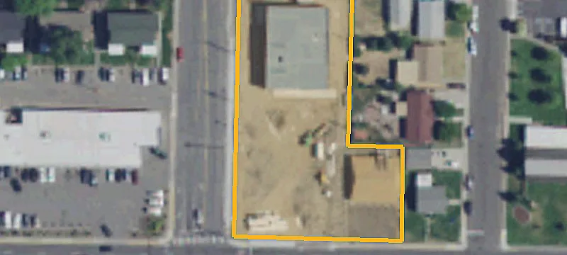 Freestanding Retail Building at Corner