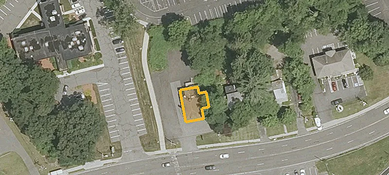 Stand-Alone Retail Restaurant Building