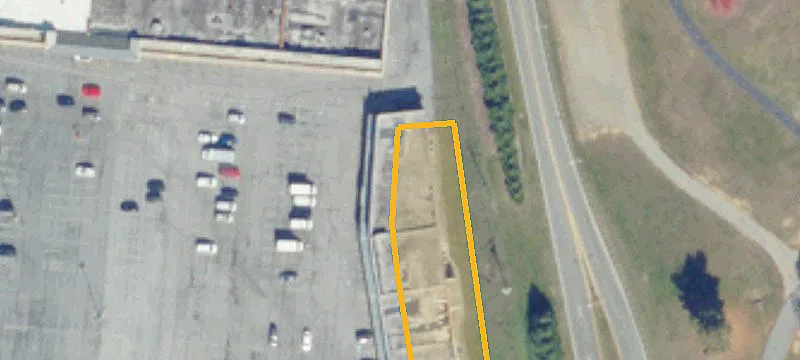 Renovated Shopping Center For Lease