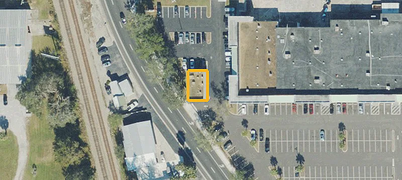 Retail Space with Signalized Access