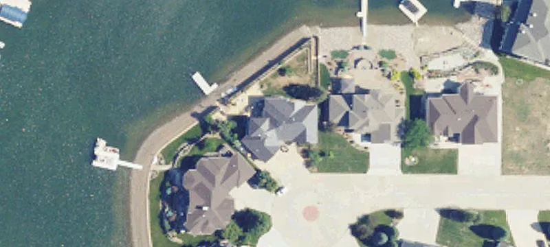Missouri River Waterfront Home