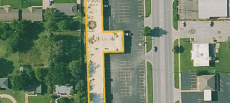 Multi-Suite Retail Center