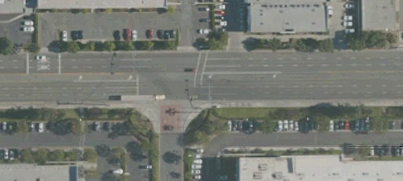 Warehouse Bay with Fenced Yard